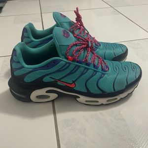 nike airmax plus discover your air